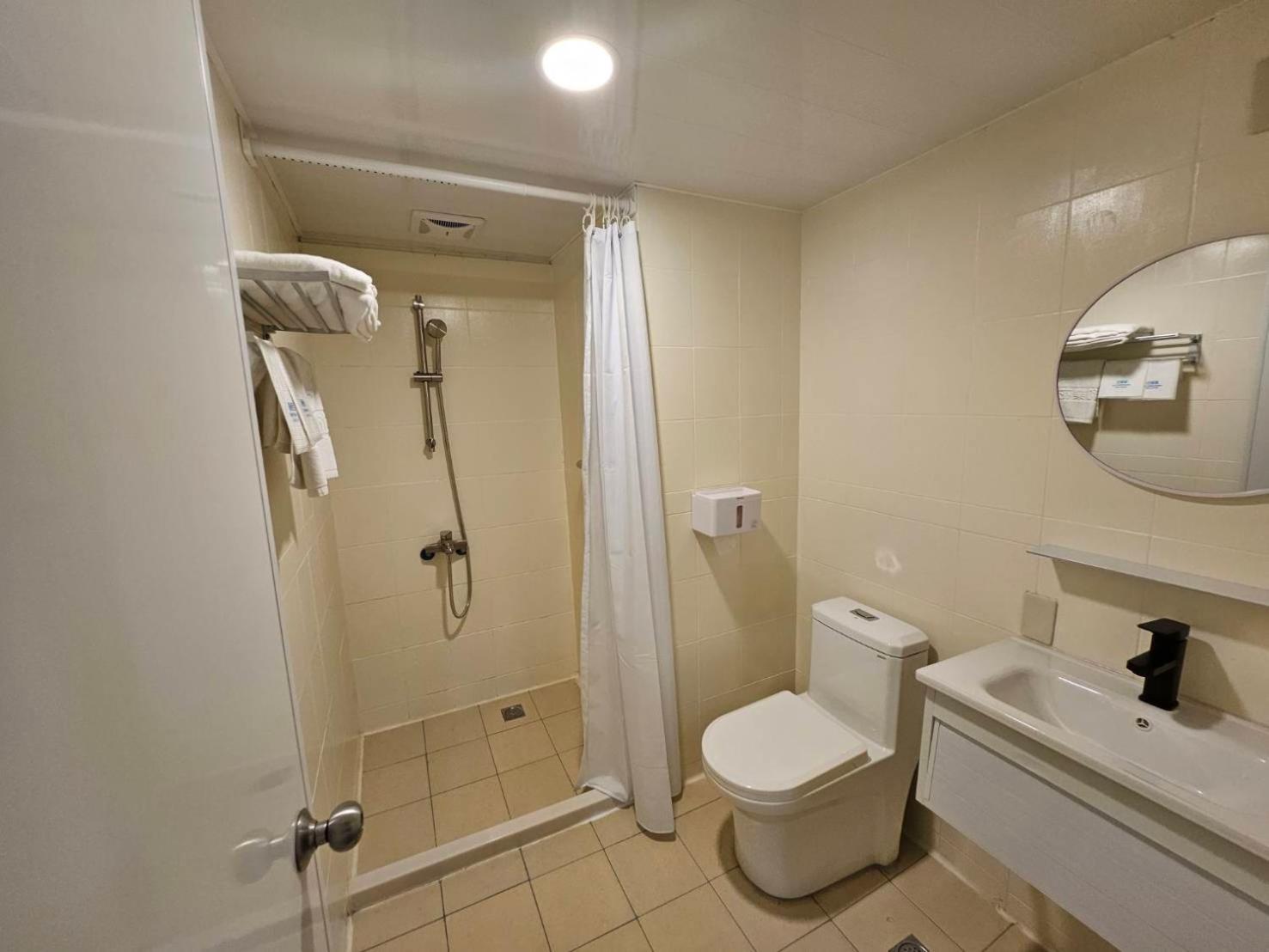 Joy Garden Hotel Kaohsiung Dış mekan fotoğraf