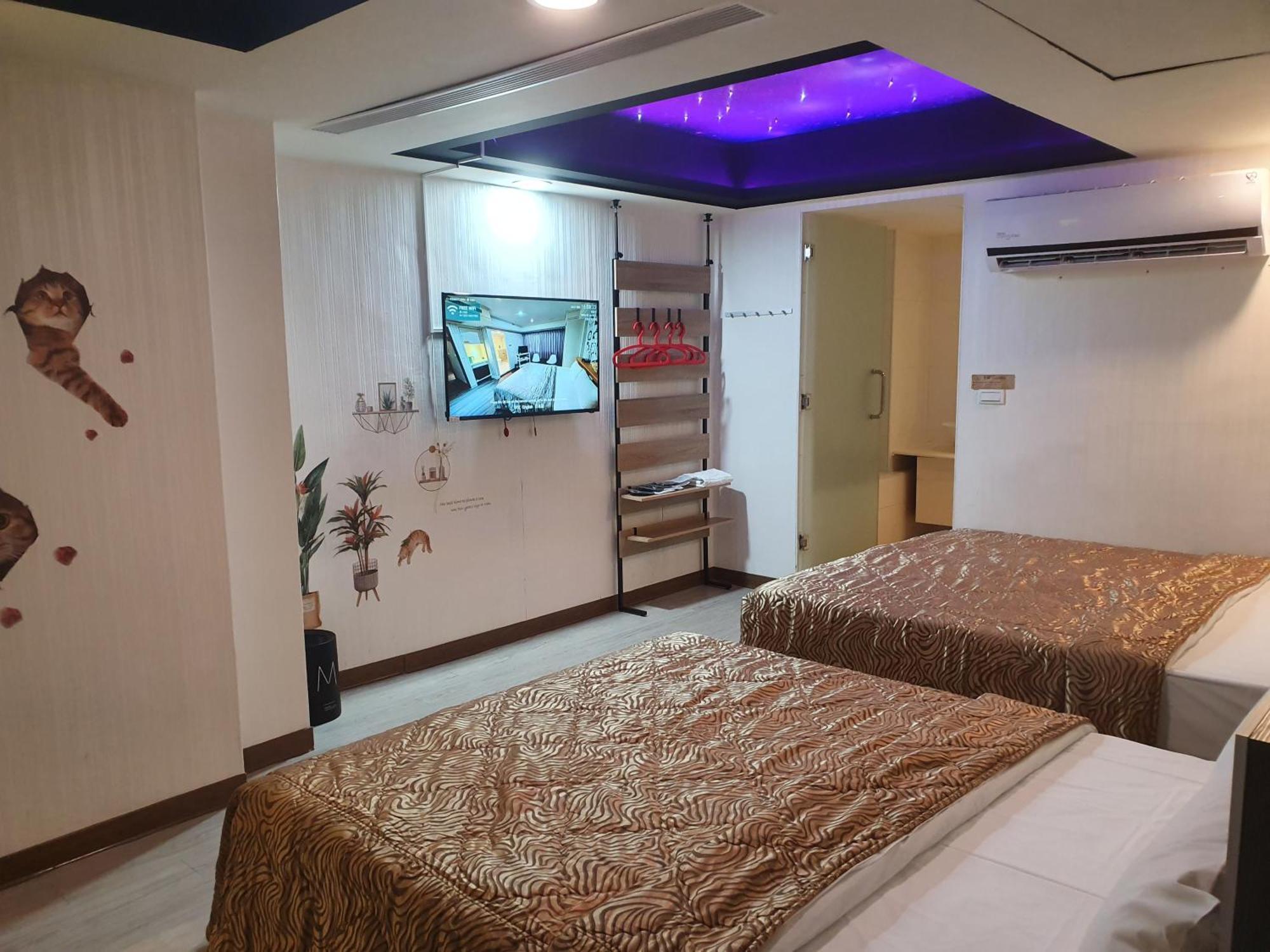 Joy Garden Hotel Kaohsiung Dış mekan fotoğraf