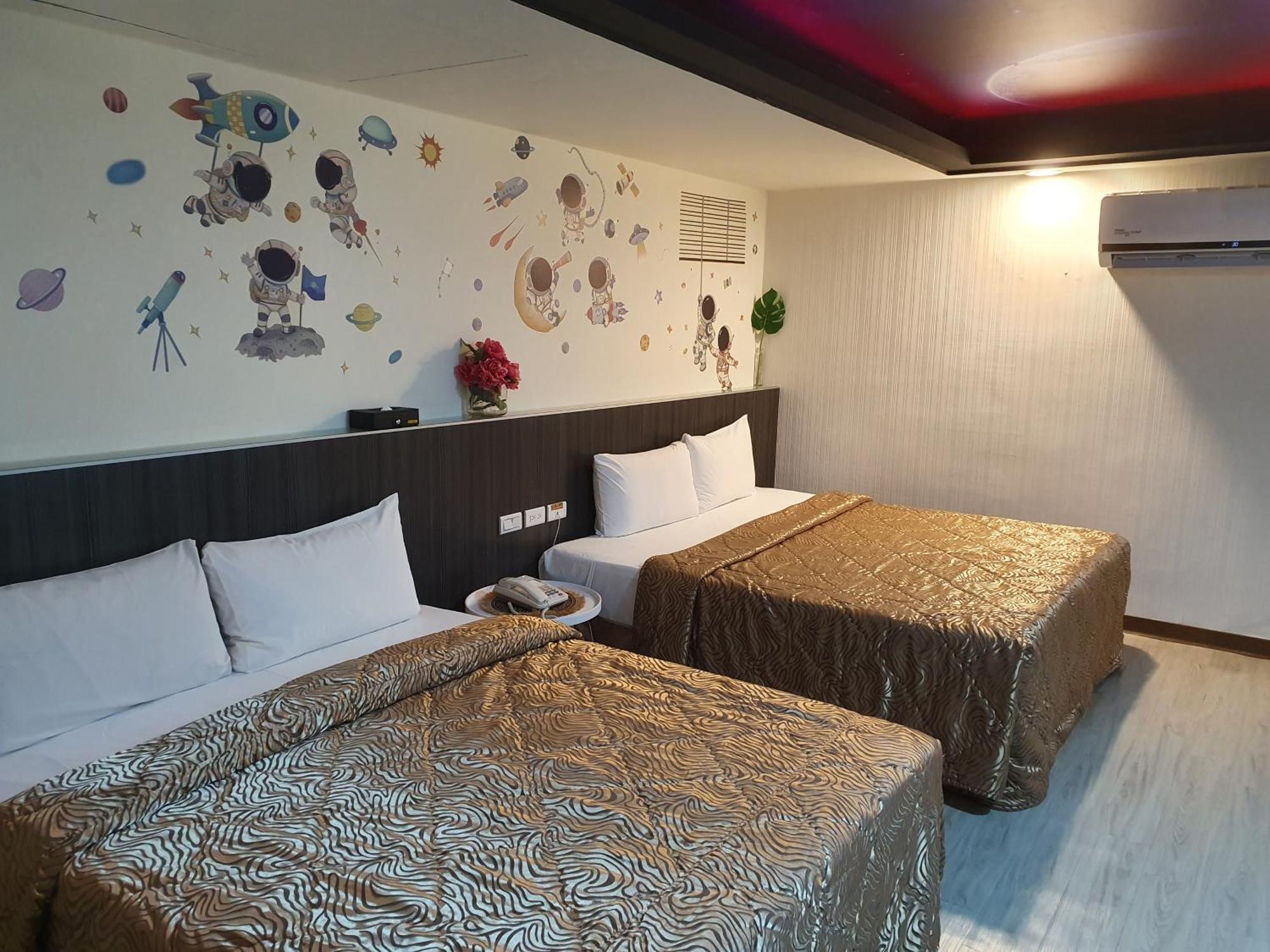 Joy Garden Hotel Kaohsiung Dış mekan fotoğraf